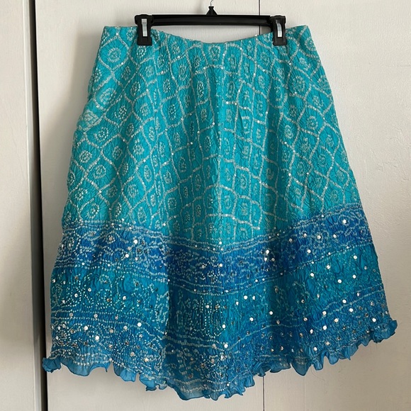 Stunning Turquoise Sequined Bandhani Skirt Size Large - Picture 1 of 7
